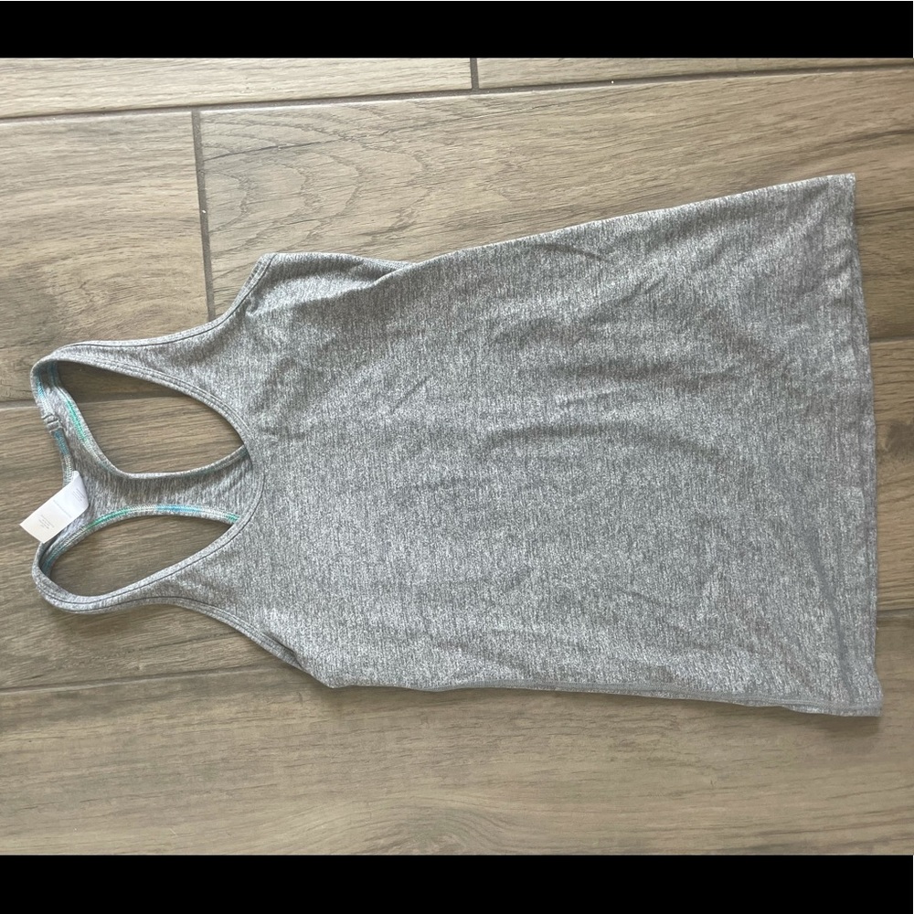 Gray ivivva tank